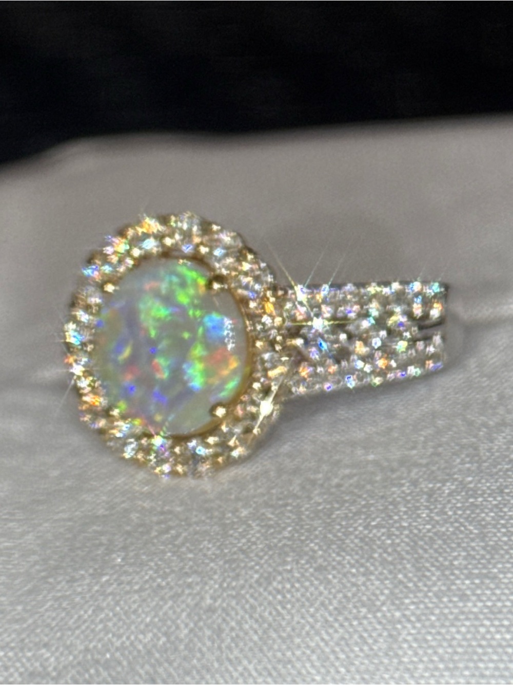 Australian Opal Halo Diamond Ring in White and yellow gold - Picture 8 of 13